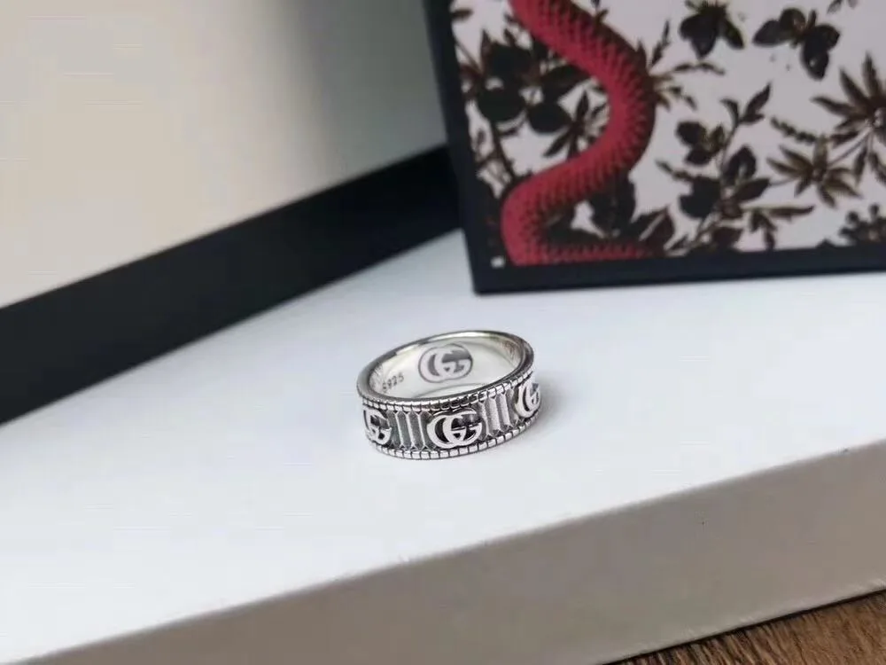 Gucci Interlocking G Band Ring