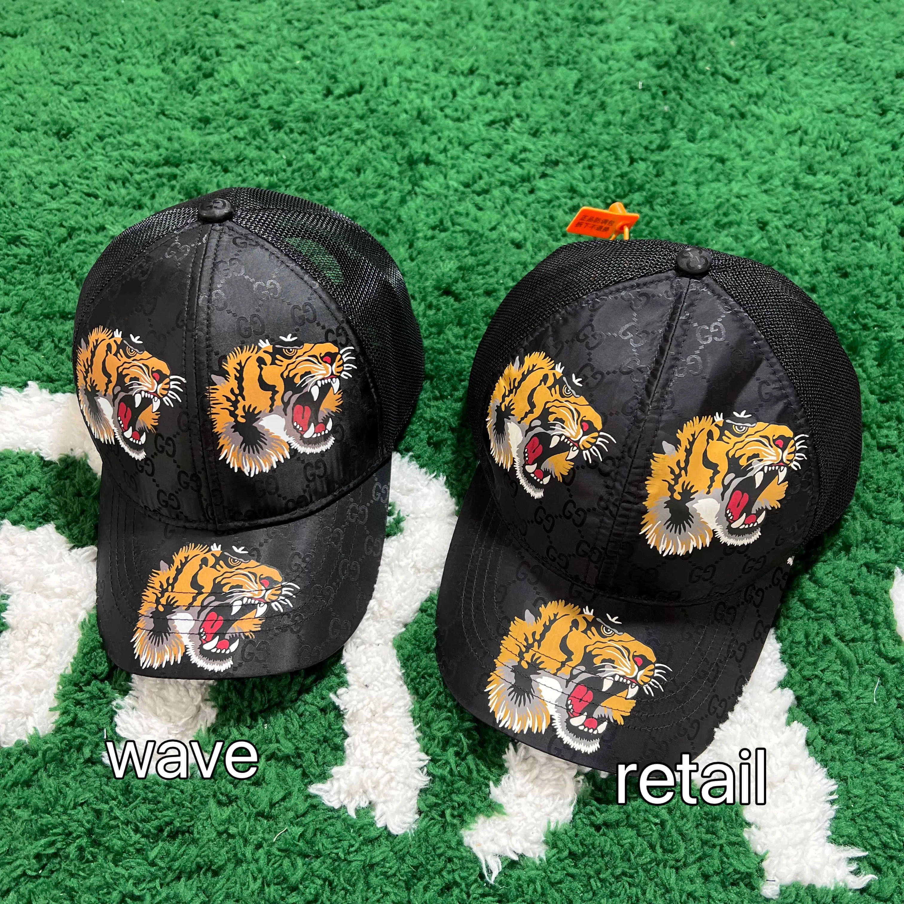Gucci GG Supreme Tiger Print Mesh Cap - Black