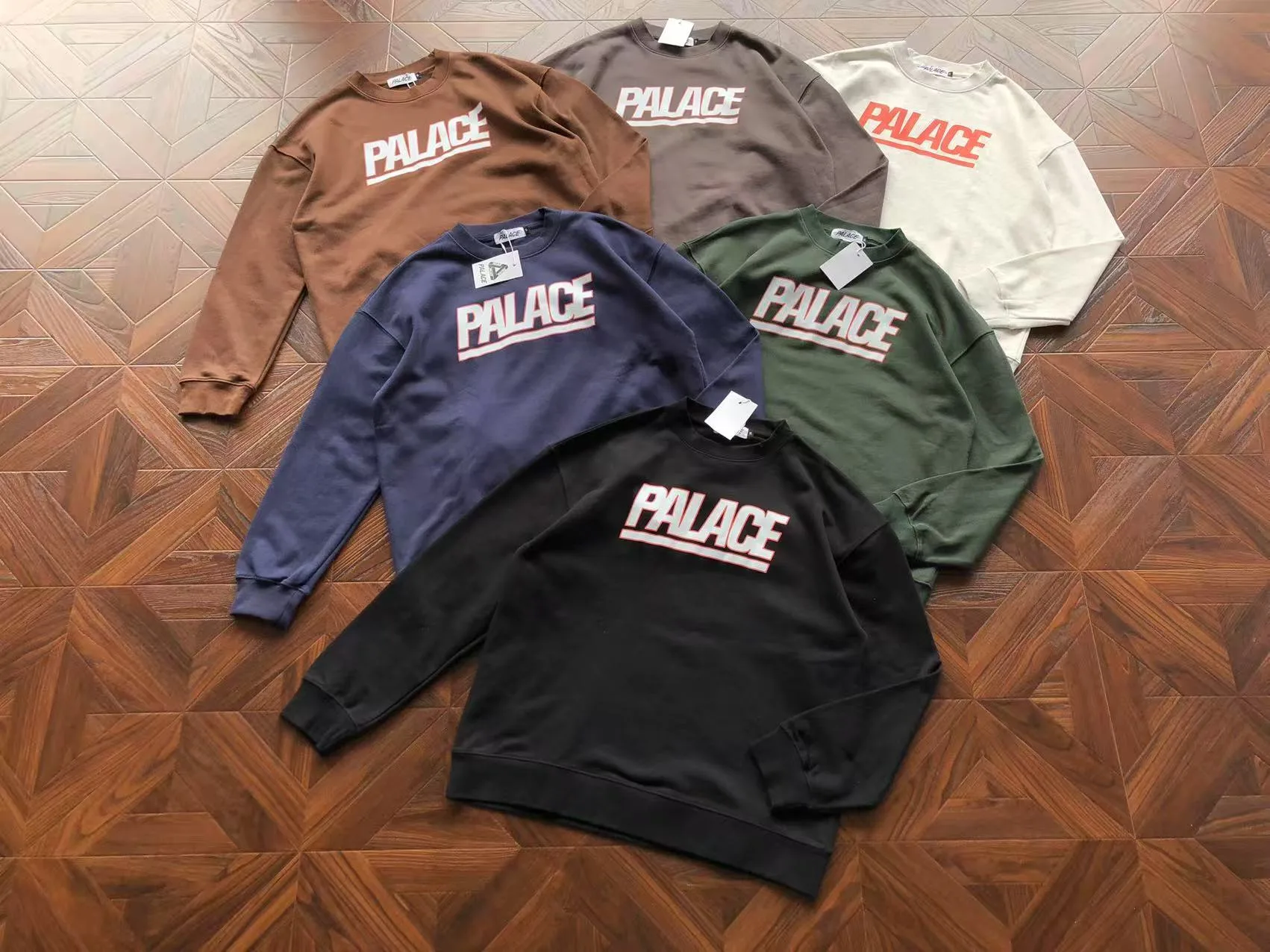 Palace Logo Crewneck Sweatshirt
