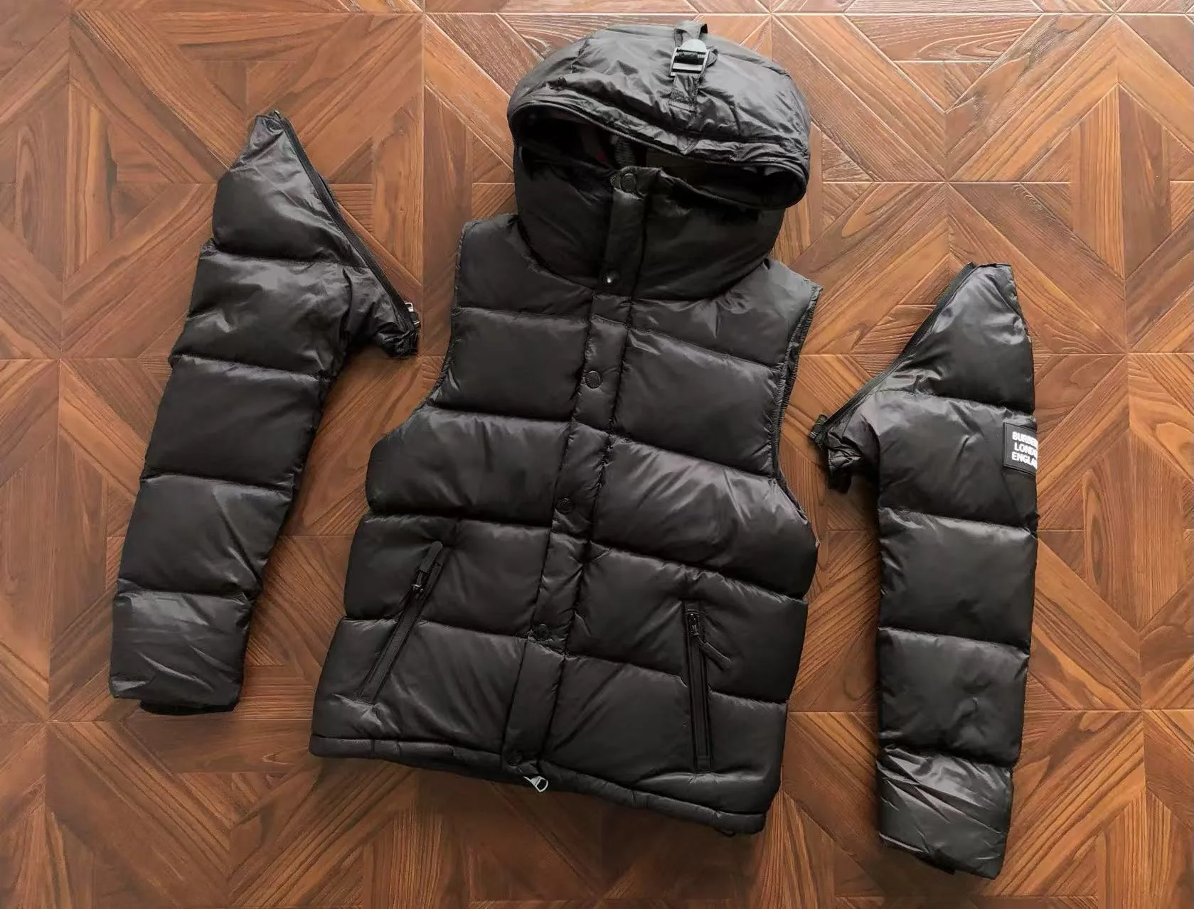 Burberry Detachable Sleeve Puffer Jacket