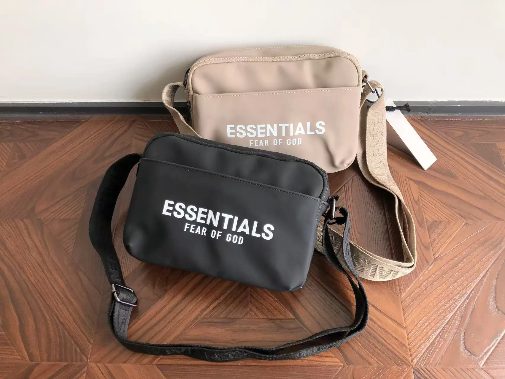 Essentials Shoulder Bag